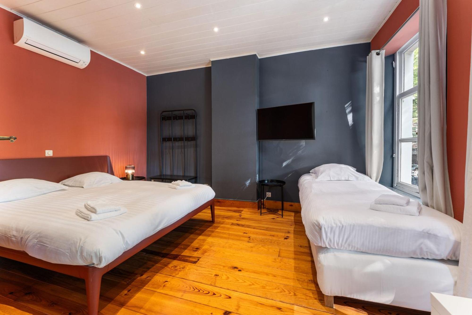 Lake Suites Bed and breakfast