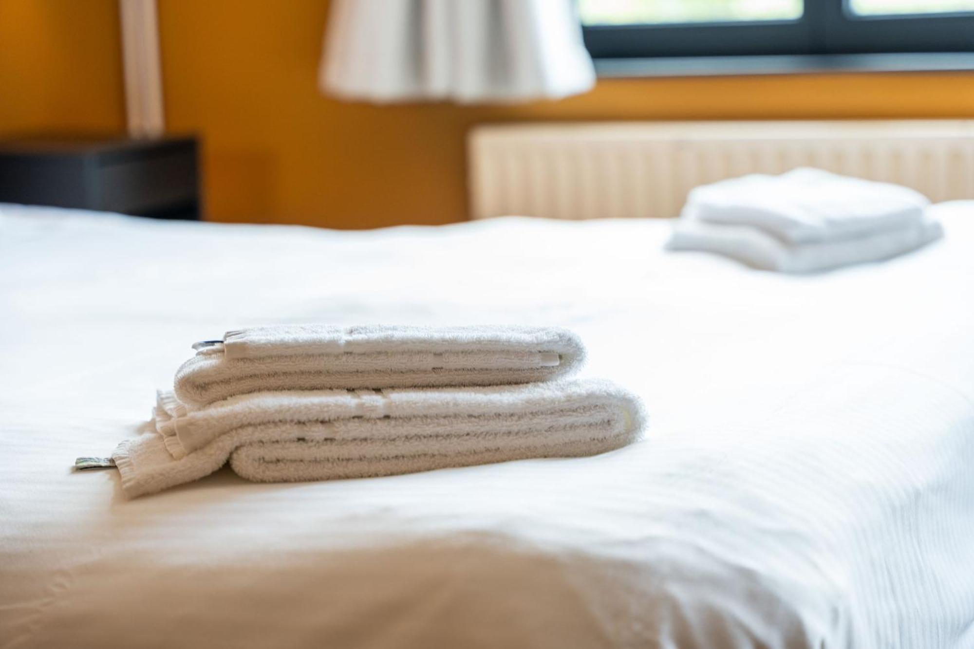 Bed & Breakfast Lake Suites 3*